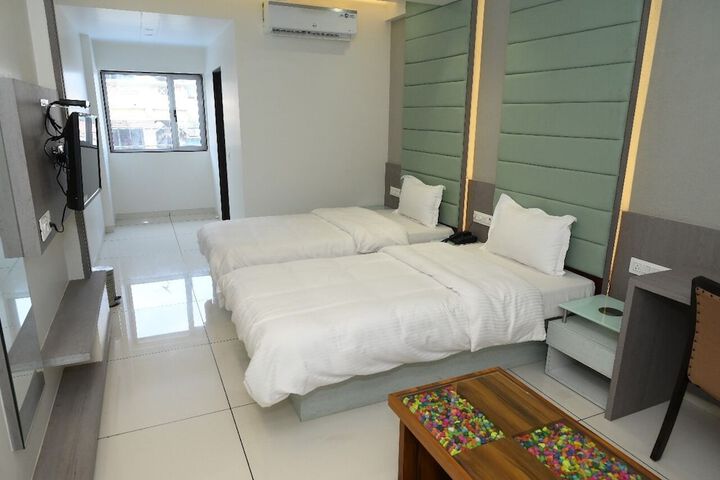 Room 10 of 46