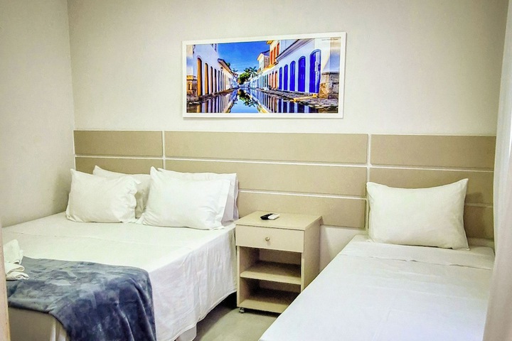 Room 60 of 185