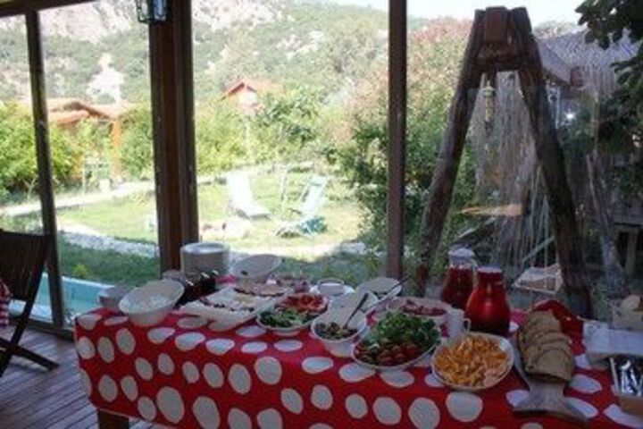 Dining 6 of 28