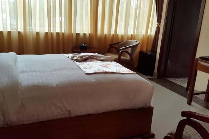 Room 28 of 67