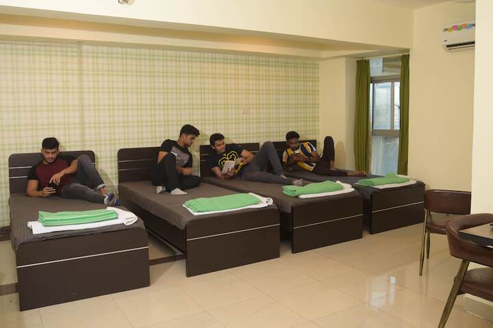 Room 14 of 88