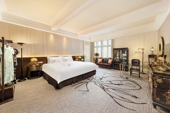 Room 48 of 76