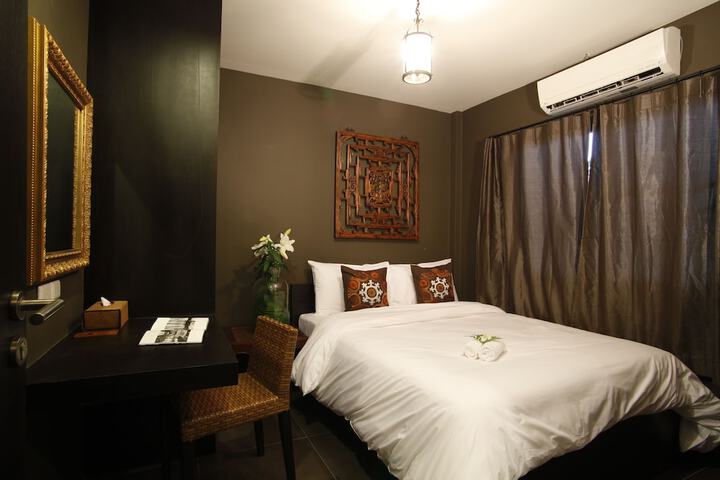 Room 31 of 65