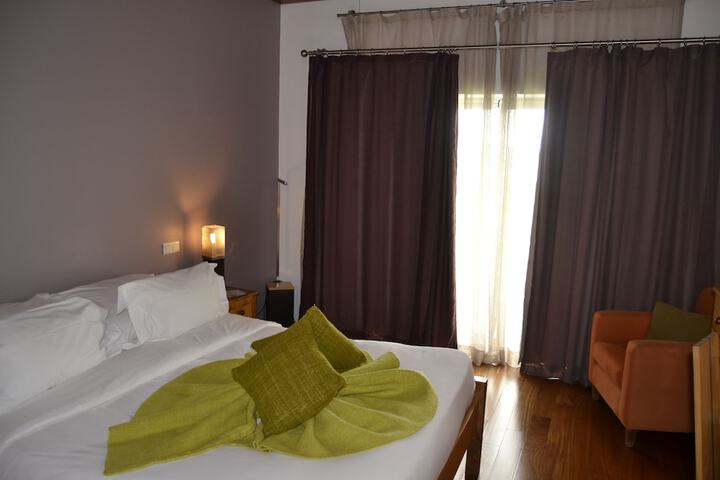 Room 9 of 62