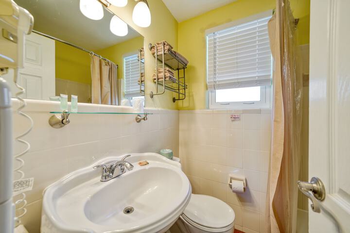 Clean Restrooms