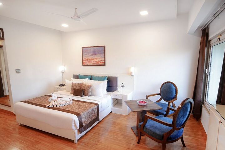 Room 7 of 37
