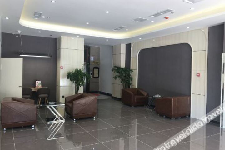 Hotel Interior 7 of 19