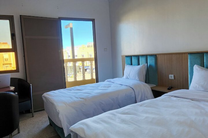 Room 6 of 9