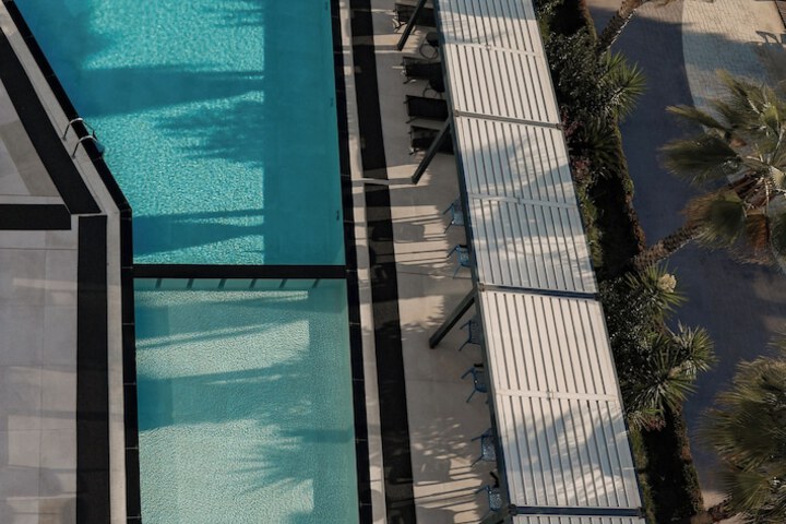 Pool 43 of 107