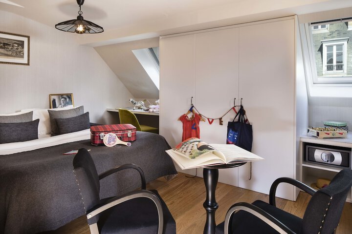 Room 18 of 50
