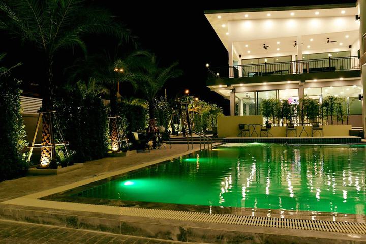 Pool 38 of 91