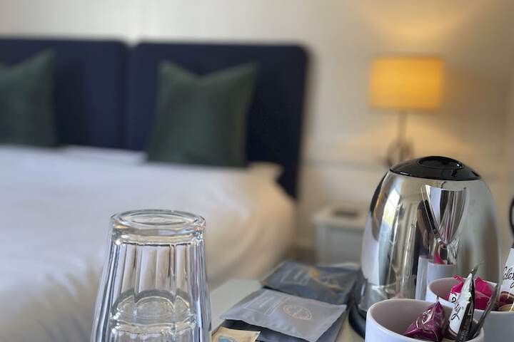 Room 42 of 109