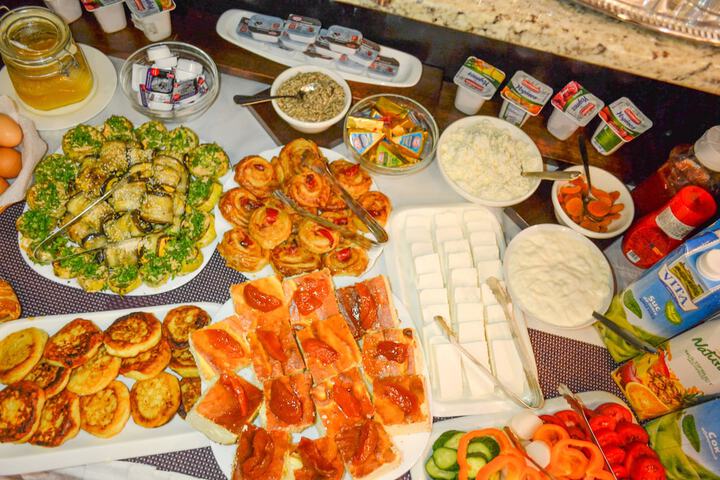 Dining 78 of 81