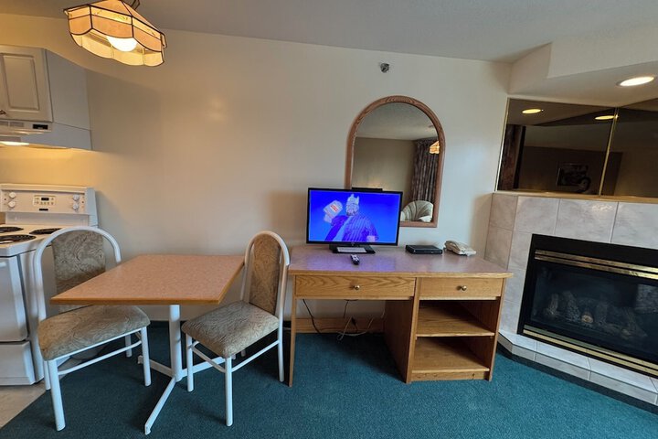 Room 19 of 52
