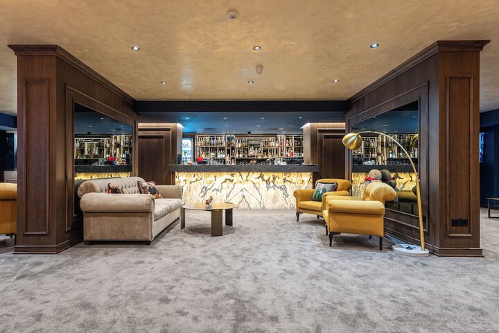 Lobby Photos