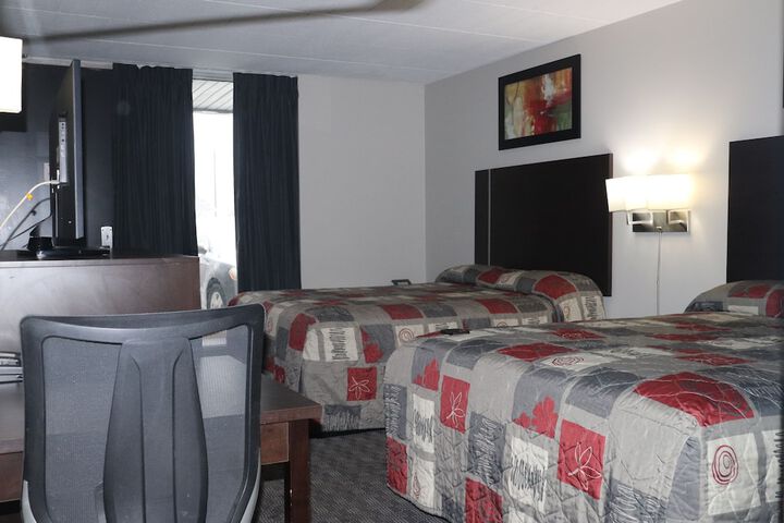 Room 9 of 34