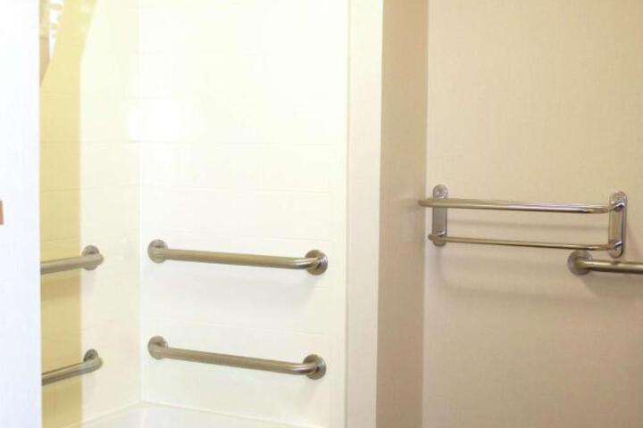 2 Queen Beds (6 of 13)