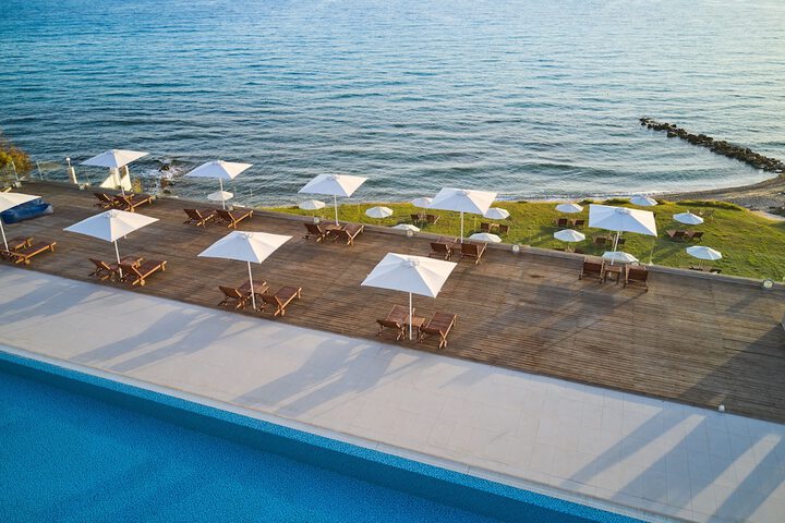 Pool 60 of 105