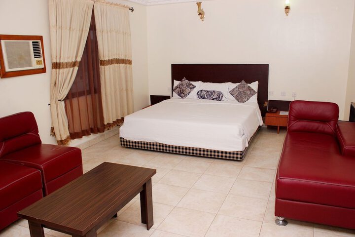 Room 16 of 20