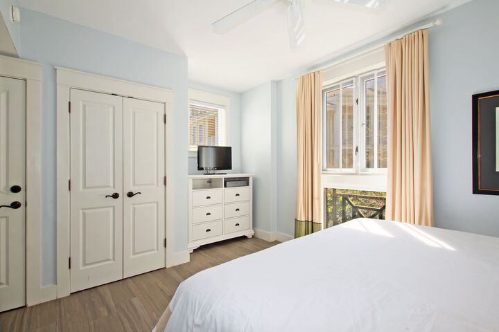 Room 38 of 119