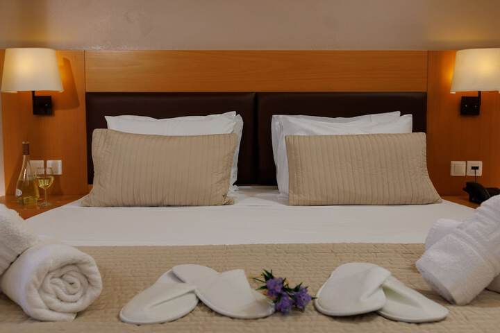 Room 15 of 105