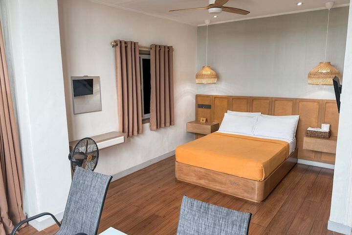 Room 15 of 35