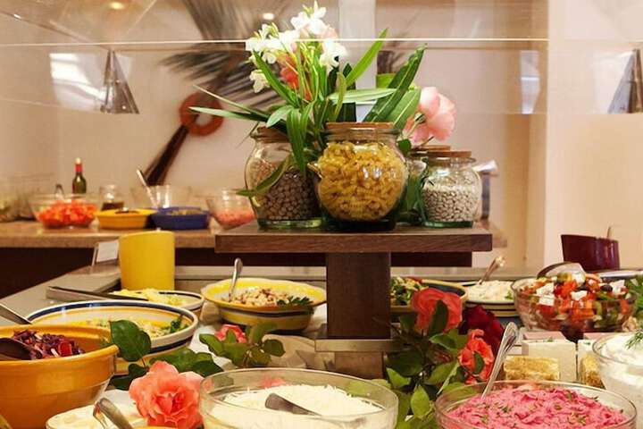 Breakfast area