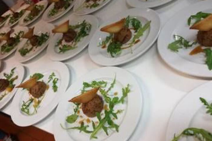 Dining 66 of 68