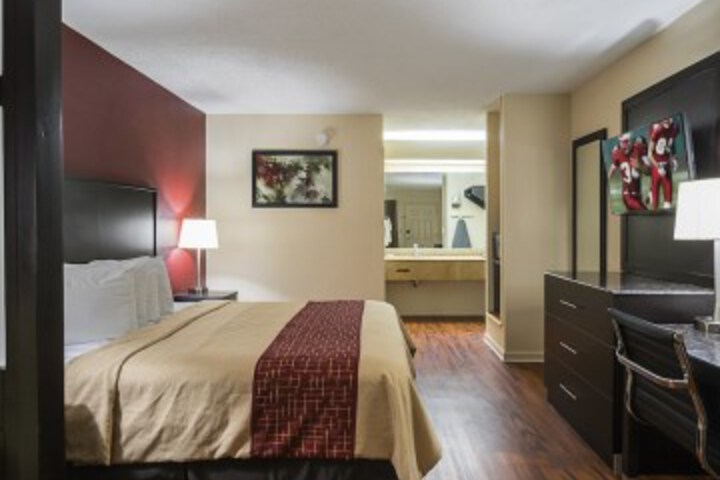 Suite 8 of 47