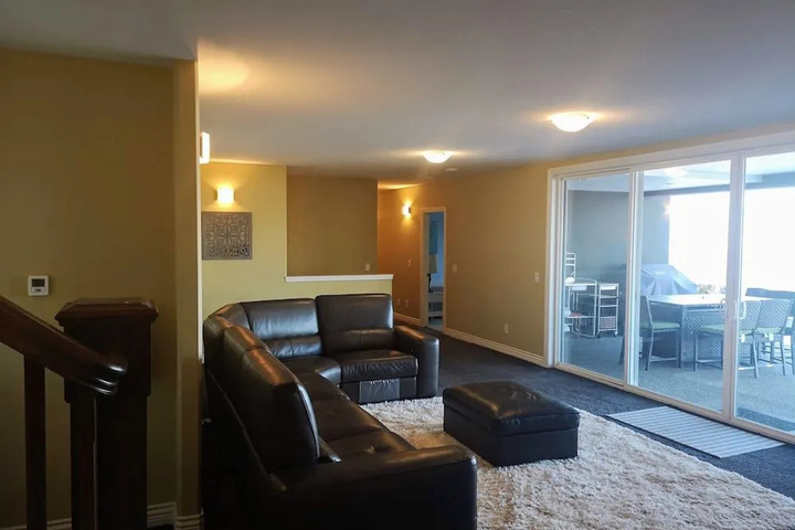 Room 2 of 15