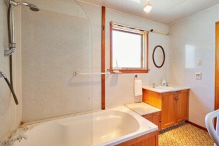 Room 5 of 46