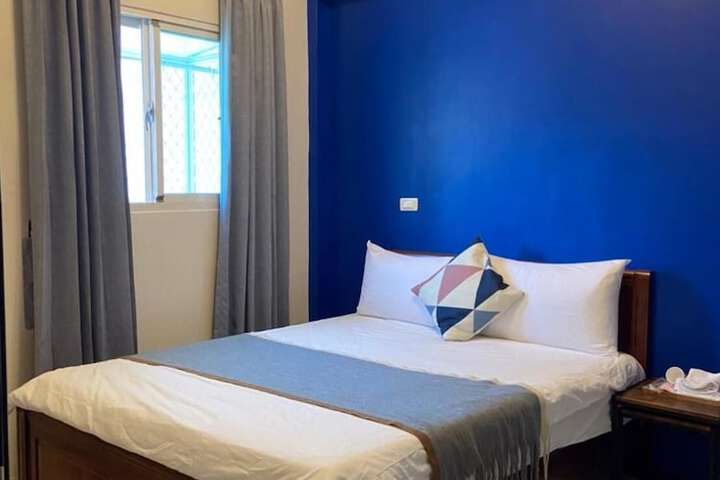 Room 5 of 36