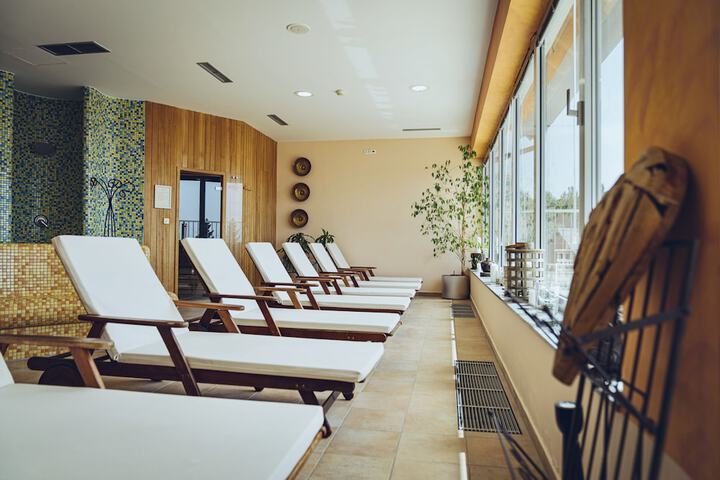 Spa 52 of 136