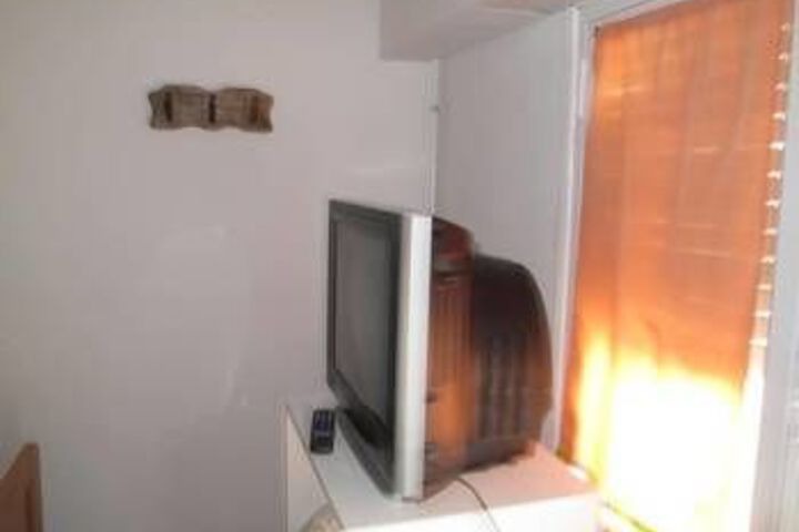 Room 16 of 20