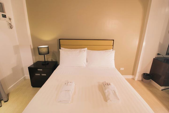 Room 17 of 30