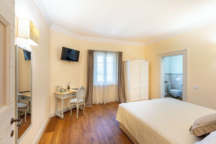 Room 34 of 72