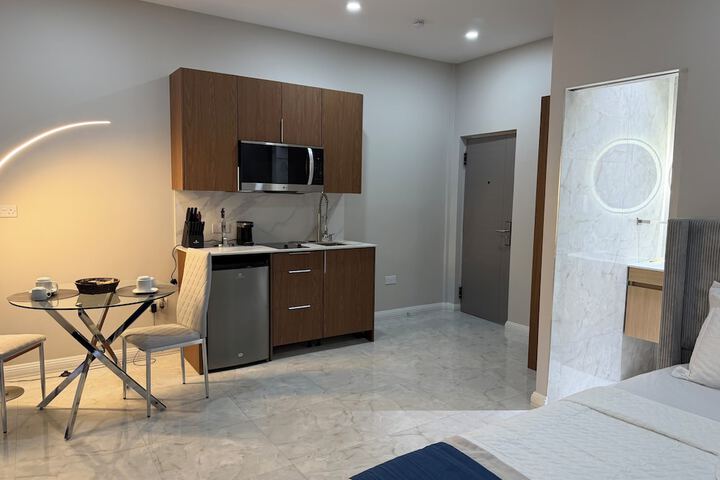 Room 8 of 16
