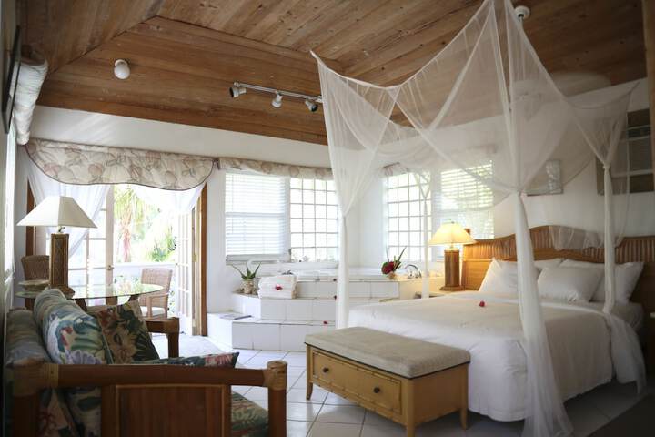 Room 4 of 84