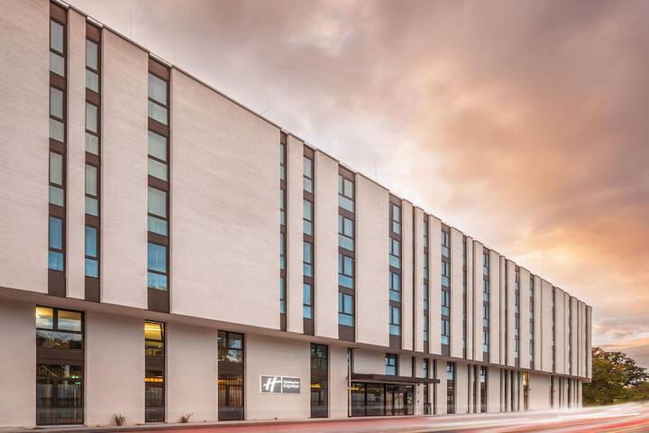 Hotel 58 of 71