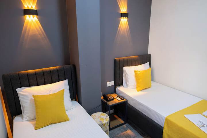 Room 4 of 45