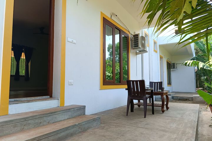 Room 6 of 17