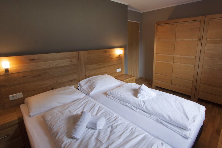Room 9 of 73
