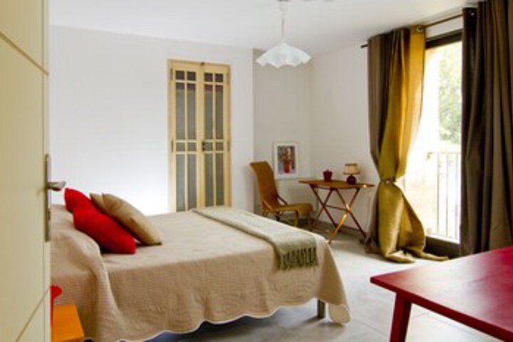 Room 14 of 23