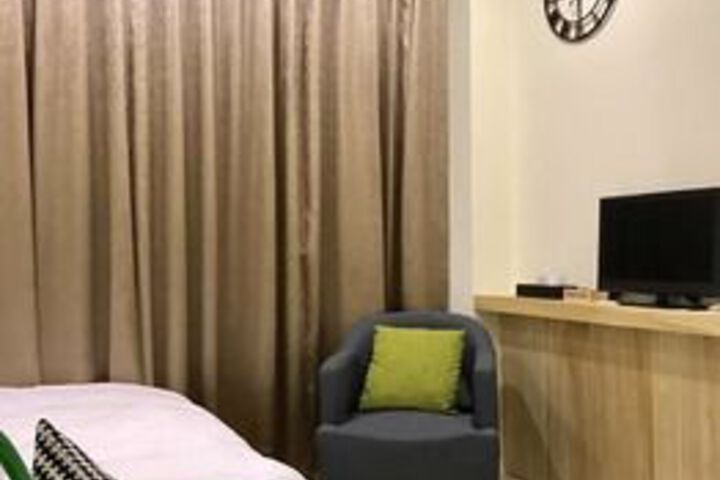 Room 7 of 39