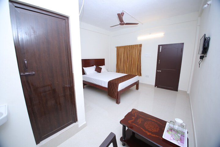 Room 4 of 29