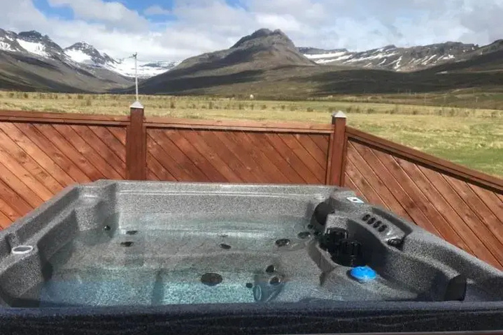 Pool 7 of 17
