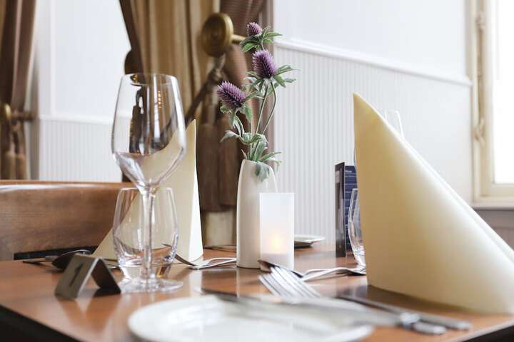 Dining 57 of 92