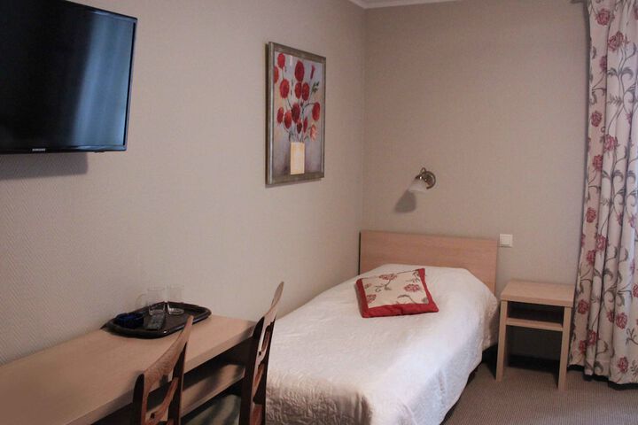 Room 11 of 69