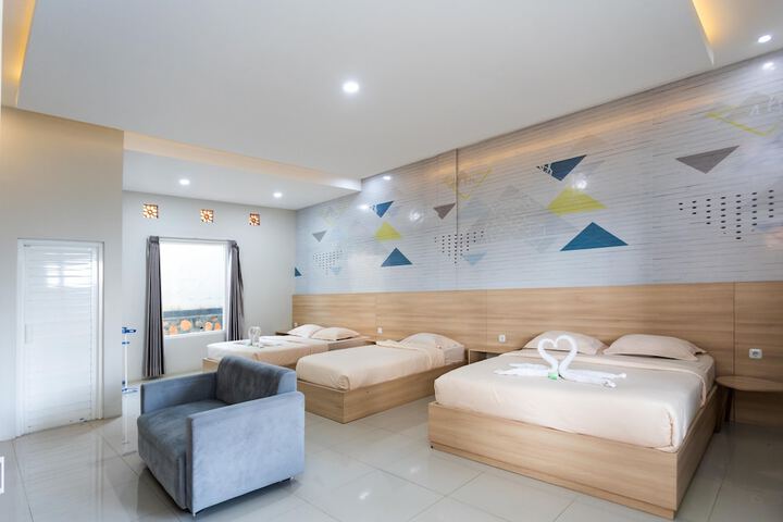 Room 50 of 78