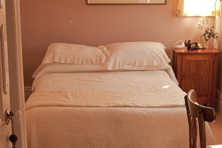 Room 7 of 25
